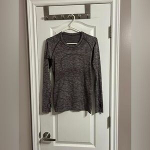 EUC Lululemon Swiftly Tech Long Sleeve Crew